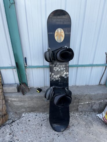 ремонт сноубордов: Продаю сноуборд с ботинками Длина 155 см, ширина по середине 25 см