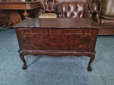 Stilske komode: Komoda u odlicnom stanju. Duzina 90 cm Dubina 48cm Visiva 58 cm na lalafo.rs — 5 Stilske komode: Komoda u odlicnom stanju. Duzina 90 cm Dubina 48cm Visiva 58 cm — 5