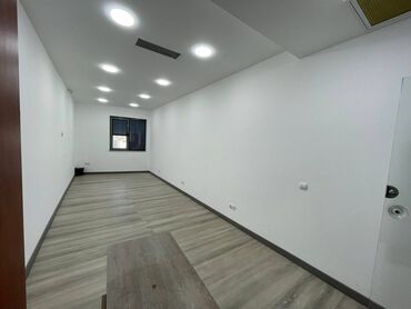 Ofislər: Xətai metrosunun arxasında, metroya piyada 7-8 dəqiqəlik məsafədə, 16 -da lalafo.az — 8 Ofislər: Xətai metrosunun arxasında, metroya piyada 7-8 dəqiqəlik məsafədə, 16 — 8