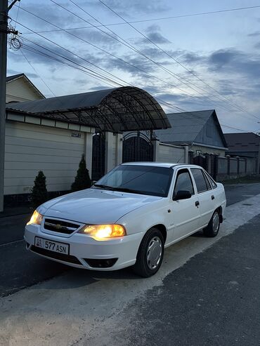 Daewoo: Daewoo Nexia: 2012 г., 1.5 л, Механика, Бензин, Седан