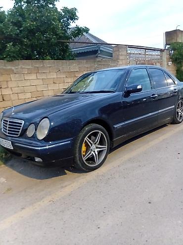 avtomobil elektrik sistemi: Mercedes-Benz E-Class sedan (W210) - Korpus: tünd mavi, 4 qapılı — 1