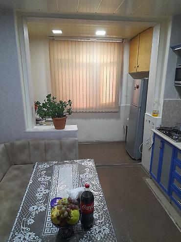 keşlə ev: 2 otaqlı, 53 kv. m, Kredit yoxdur, Orta təmir — 10