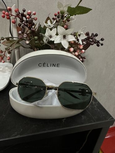 кошелек для карт: Очки Celine с кабурой