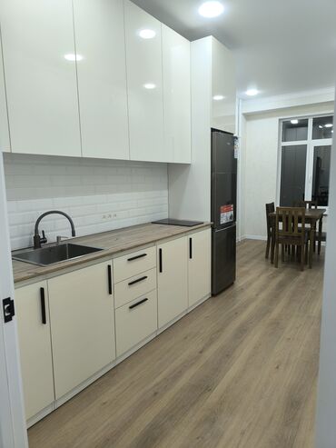 квартира в частном доме: 1 бөлмө, 49 кв. м, Жеке план, 13 кабат, Евроремонт