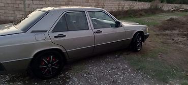 7 nəfərlik avtomobillər: Mercedes-Benz 190: 2.2 l | 1990 il — 5