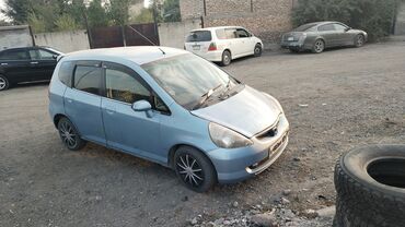 форд мондео 1: Honda Fit: 2001 г., 1.3 л, Автомат, Бензин, Хэтчбэк