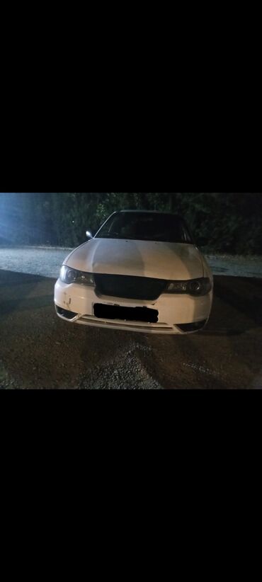 Daewoo Nexia: 1.5 л | 2011 г. Седан