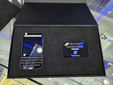 agdas telefon: Blackberry Porsche Design P9983, rəng - Qara