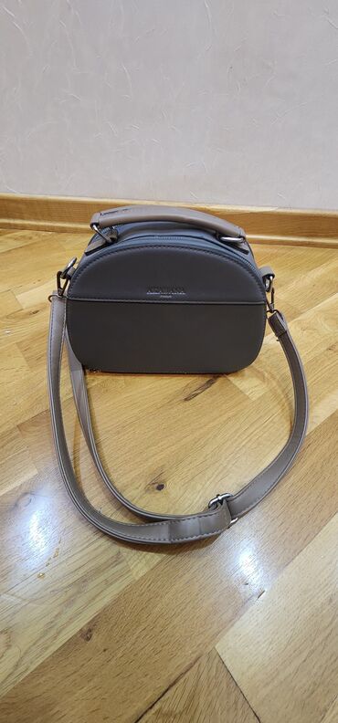 Çantalar: Çiyin çantası — 1