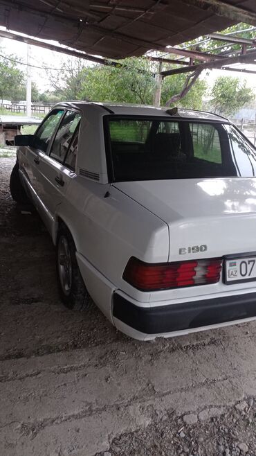 190 mercedes dizel: Mercedes-Benz 190: 2 l. | 1990 il | Sedan