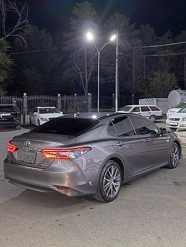 Toyota: Toyota Camry: 2021 г., 2.5 л, Автомат, Гибрид, Седан — 4