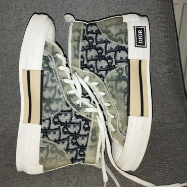 Women's Sneakers and athletic shoes: 37.5 na lalafo.rs — 12 Women's Sneakers and athletic shoes: 37.5 — 12