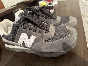 new balance 574 бишкек: Эркектердин кроссовкасы, 40.5, New Balance, Жаңы, түсү - Боз, Акылуу жеткирүү