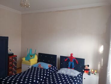 Həyət evləri və villaların satışı: 4 otaqlı, 2 kv. m, Orta təmir — 18