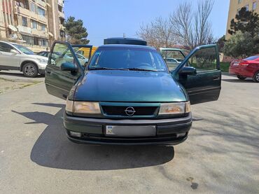 opel omeqa: Opel Vectra: 2 l | 1995 il | 344000 km Sedan