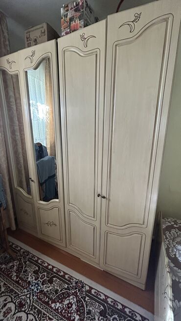 купить кровать бу кривой рог: Продаю СРОЧНО СРОЧНО СРОЧНО спальный гарнитур. Шифоньер двуспальная