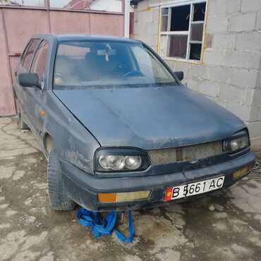 ручки гольф 2: Volkswagen Golf: 1992 г., 1.8 л, Механика, Бензин, Седан