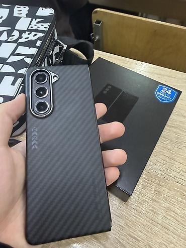 Samsung Galaxy Z Fold 5, Б/у, 256 ГБ, 1 SIM, 2 SIM, eSIM