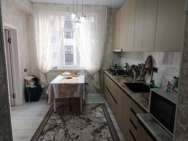 купить дом в рассрочку от хозяина: 2 бөлмө, 50 кв. м, Жеке план, 3 кабат, Евроремонт