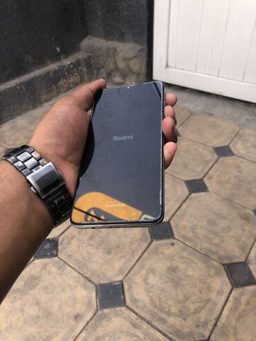 купить бэушные телефоны: Redmi, Redmi 8A, Б/у, 64 ГБ, цвет - Черный, 2 SIM