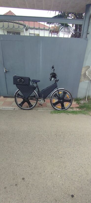 трехколесный велосипед с ручкой: Yeni Trek velosipedi Velocruz, 28", sürətlərin sayı: 24, Ünvandan götürmə