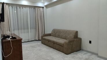 я ищу 2 комнатную квартиру в бишкеке на 30 000 сом: 2 комнаты, С мебелью полностью