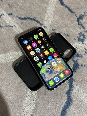 Apple iPhone: IPhone Xr, Б/у, 128 ГБ, White Titanium, Чехол, 100 %