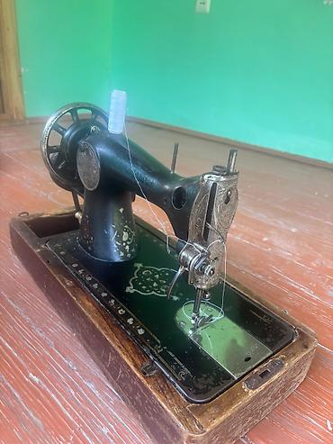 elektrik scoter: Məhsul: Mexaniki tikiş maşını (antik üslub), taxta baza və qapaqlı — 3