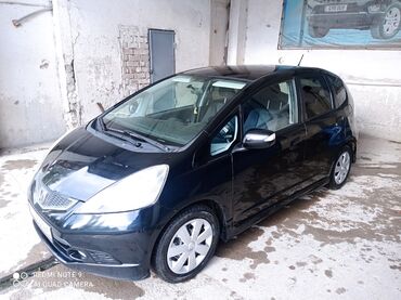 срв 2009: Honda Jazz: 2009 г., 1.3 л, Робот, Бензин, Седан