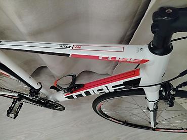 Şosse velosipedləri: Cube Attain Pro modeli yüngül Fulcrum disklərə malikdir. Alüminium — 3