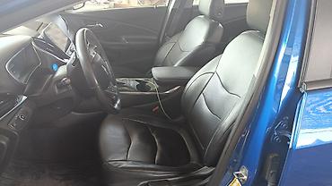 маленькие электро машины: Chevrolet Volt: 2016 г., 1.4 л, Автомат, Электромобиль, Хэтчбэк — 6
