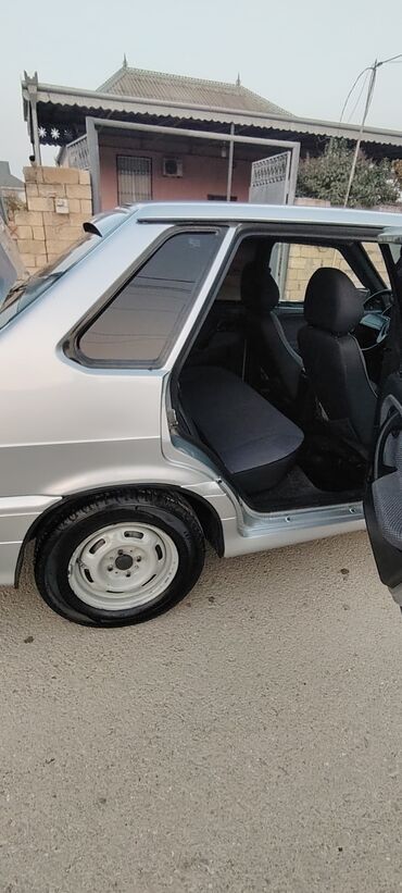 VAZ (LADA): Avtomobil: Lada Samara (VAZ 2114/2115 seriyası – ön görünüş və loqo — 5