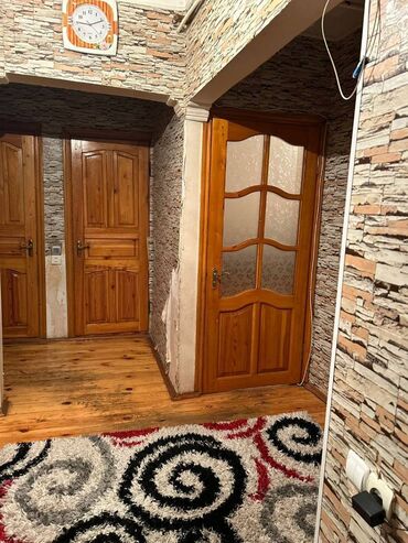 Köhnə tikili: Bakı, Yeni Günəşli Massiv A, 3 otaqlı, Köhnə tikili, 75 kv. m — 10