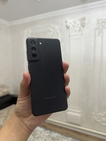 акция телефон: Samsung Galaxy S21 FE, цвет - Черный