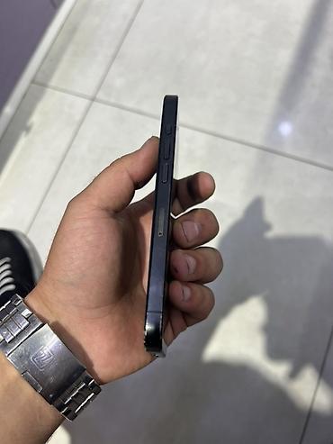 iphone telefon divar kagizlari: IPhone 15 Pro, 128 GB, Graphite, Face ID — 9