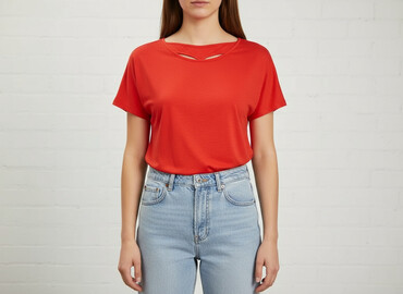 oversized calvin klein t shirty: Women`s T-shirt, size One size