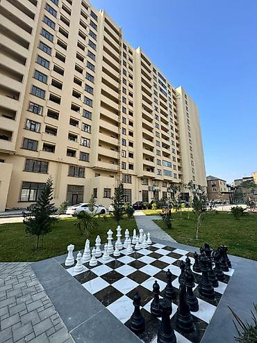Mənzillər: 3 otaqlı, Yeni tikili, 80 kv. m — 2