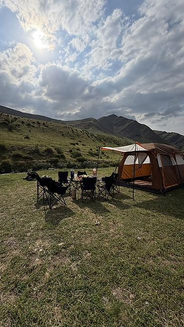 каток мини: 🏕️ Кемпинг палатка (?185 см) Бул кең жана ыңгайлуу кемпинг палатка — 2