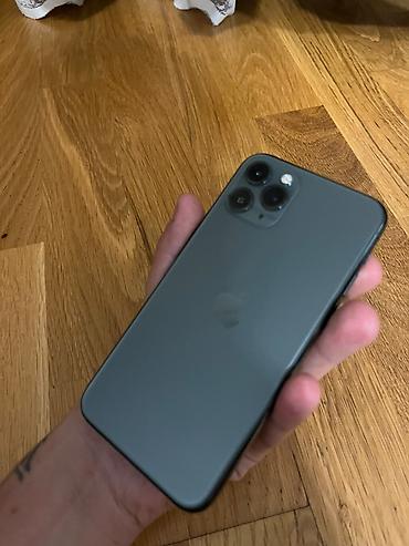 green hıll: IPhone 11 Pro, Matte Midnight Green — 1