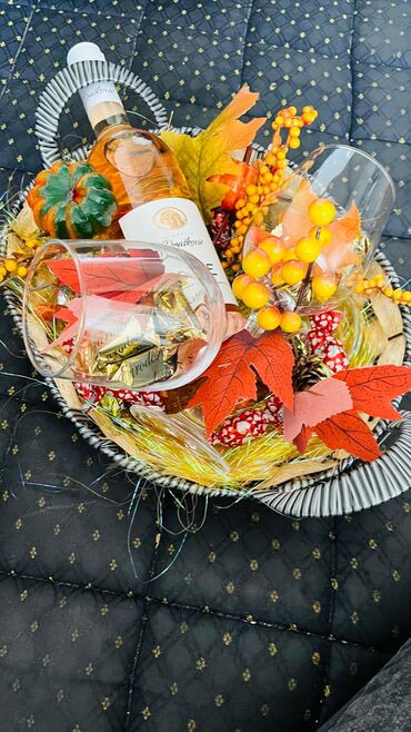 Kompleti namirnica: Poklon aranžmani – premium setovi sa pićem i dekoracijom - Ručno — 8