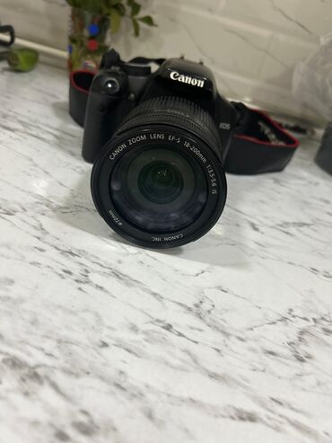 usaq ucun fotoaparatlar: Canon 450d eos fotoaparat satılır. Çox az işlənib, işlək