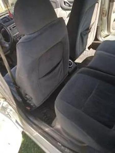 golim: ALFA ROMEO 147 JTD 8V | Godište 2001. Kilometraža 306.000 km Gorivo — 1
