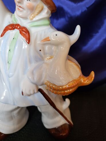 Čaše: Flasa nova za pice 1951 do 1974god. Lippelsdorf porcelan Istocna — 11
