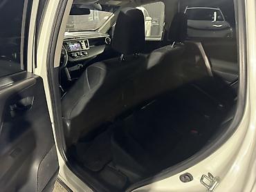 Toyota: Toyota RAV4: 2017 г., 2.5 л, Бензин, Кроссовер — 14
