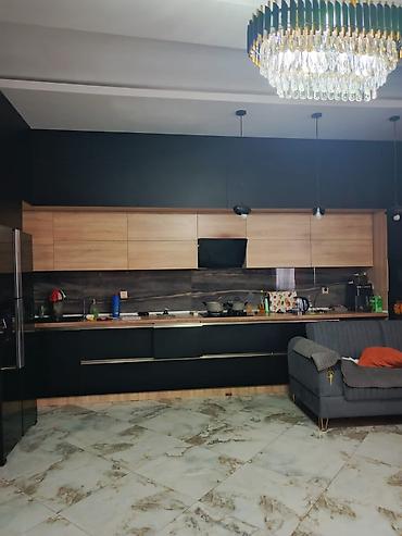 Kuxna mebeli yaxşı vəziyyətdə ölçü 5 yarım qiymet 1000 manat ünvan