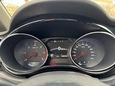 Kia: Kia Carnival: 2017 г., 2.2 л, Автомат, Дизель, Минивэн — 17