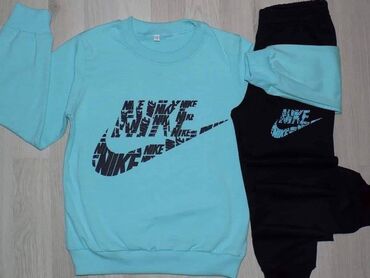 Ostala dečija odeća: Veličina 10 
dva kompleta 2750 din — 6