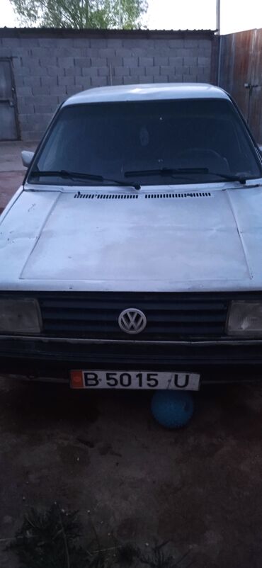 bmw e60 машина: Volkswagen Jetta: 1988 г., 1.8 л, Механика, Бензин