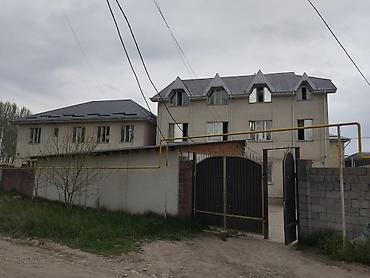 Продажа коттеджей и домов: Продается два дома гостиничного типа с времянкой на участке 7 соток — 1