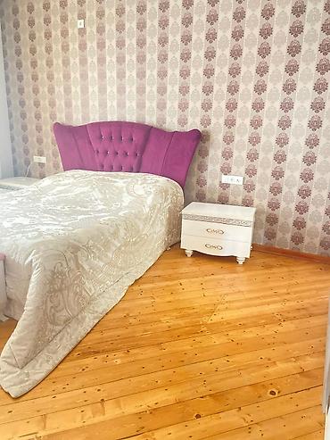Yataq dəsti – yumşaq başlıq və tumbalarla - Yataq: geniş ölçülü